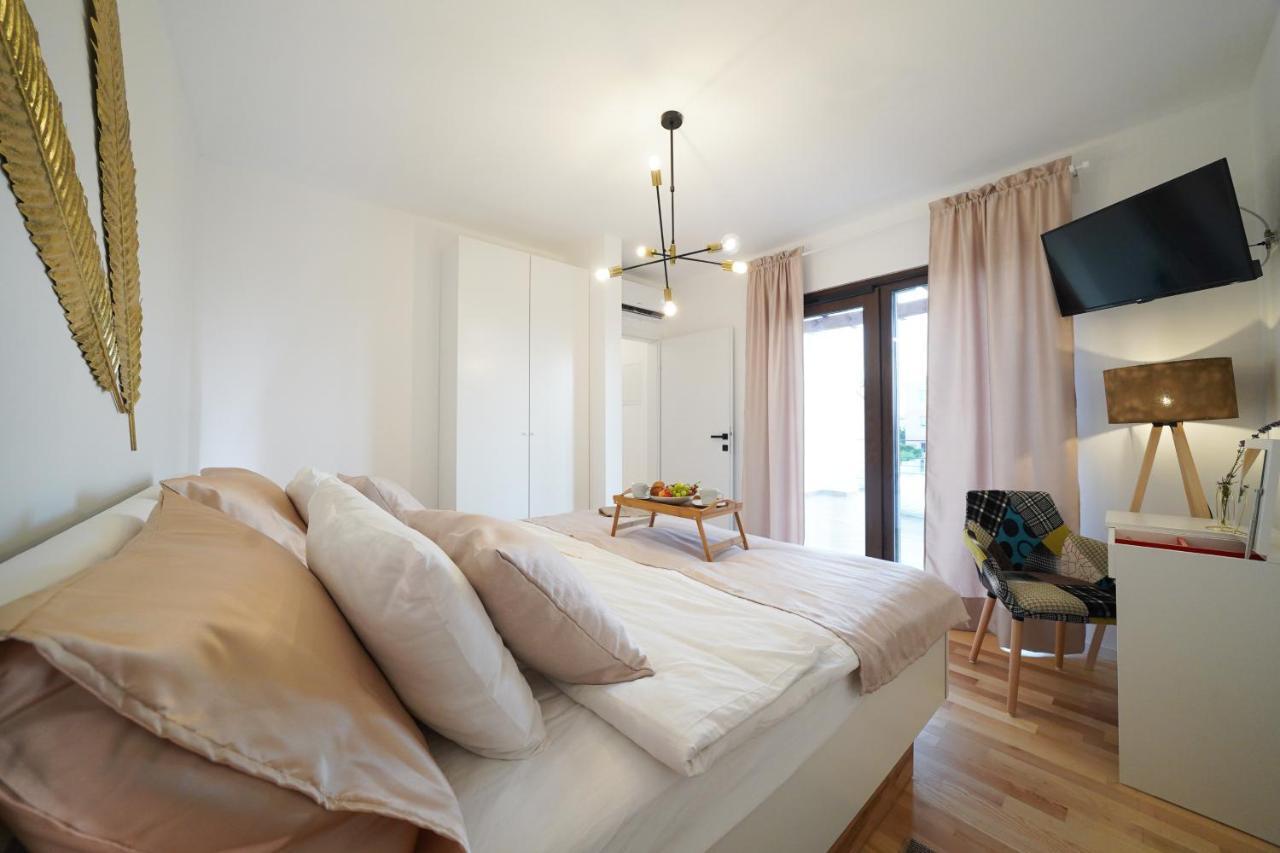 Villa Suncica With Heated Pool, Jacuzzi And Bikes Near Zadar Sukošan Exterior foto
